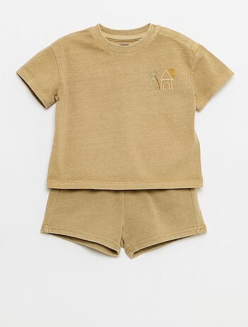 Conjunto de 2 peças: t-shirt bordada + calções
