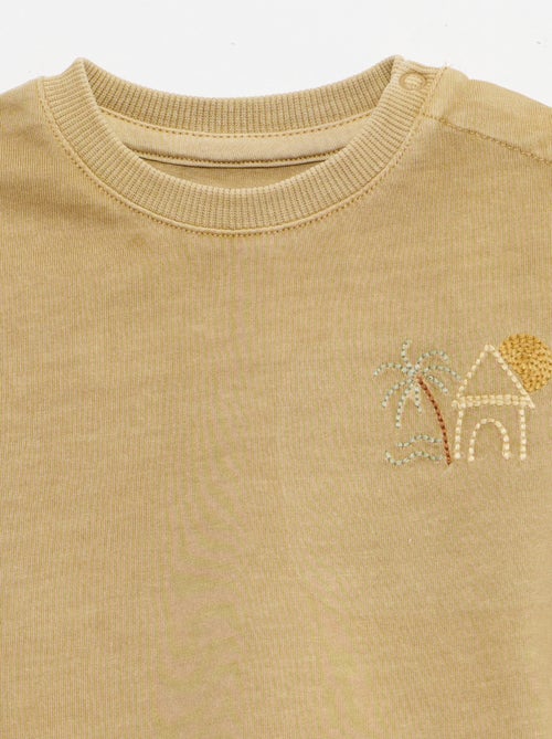 Conjunto de 2 peças: t-shirt bordada + calções - Kiabi