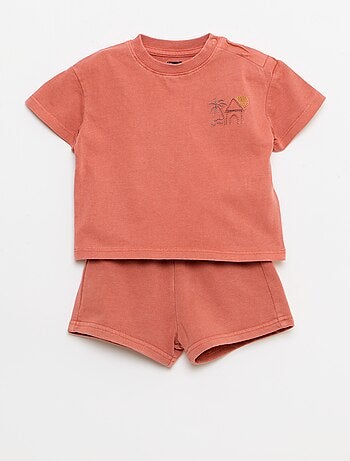 Conjunto de 2 peças: t-shirt bordada + calções