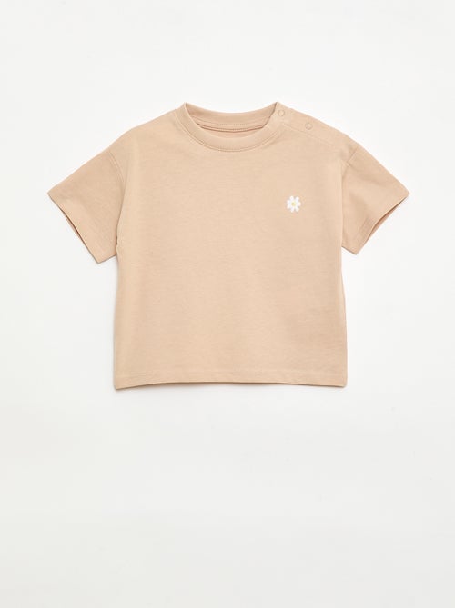 Conjunto de 2 T-shirts com detalhe no peito - Kiabi