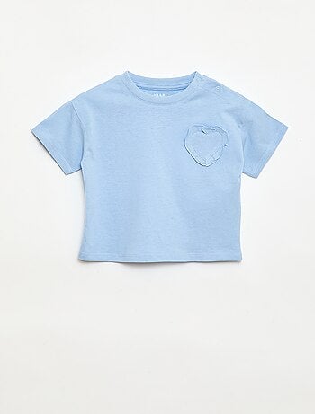 Conjunto de 2 T-shirts com detalhe no peito