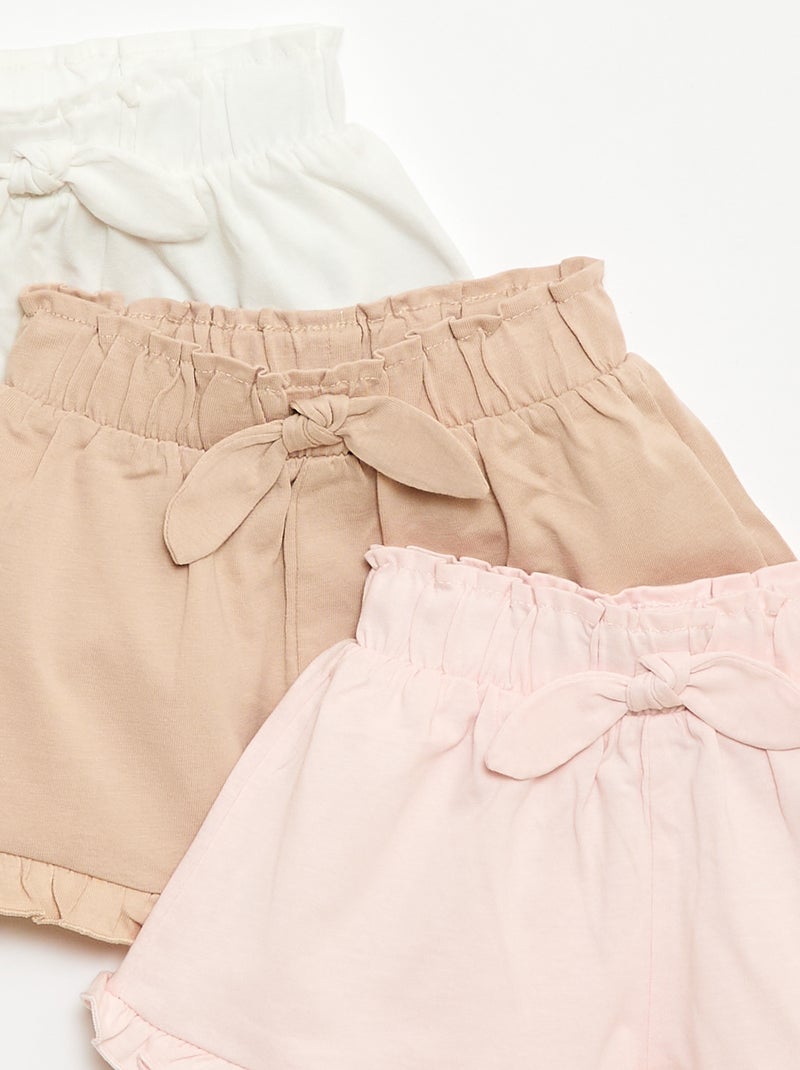 Conjunto de 3 shorts lisos com folhos Bege - Kiabi