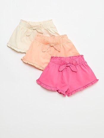 Conjunto de 3 shorts lisos com folhos