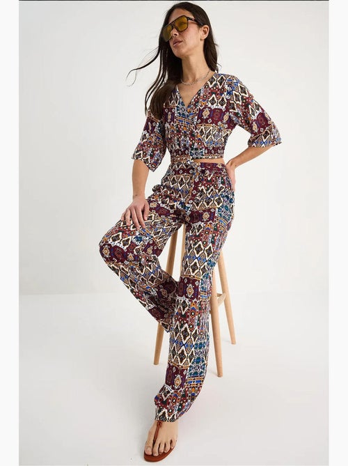 Conjunto de blusa e calças cropped estampadas lucci - Kiabi Conjunto de blusa e calças cropped estampadas lucci - Kiabi