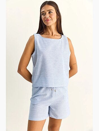 Conjunto de blusa e shorts de seersucker às riscas lucci