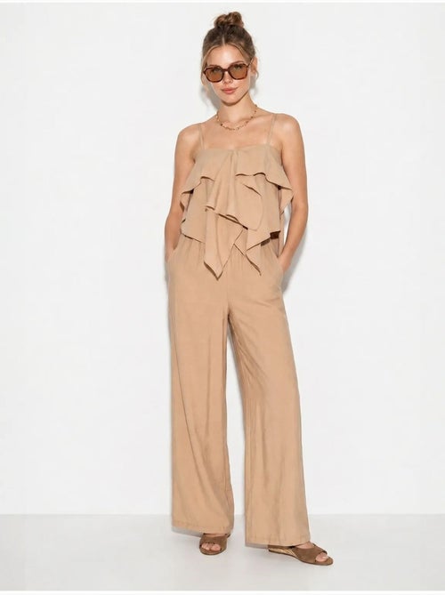 Conjunto de blusa sem alças com folhos e calças de perna larga lucci - Kiabi Conjunto de blusa sem alças com folhos e calças de perna larga lucci - Kiabi