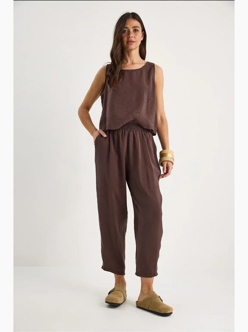 Conjunto de blusa sem mangas com decote redondo e calças carrof fıt lucci Castanho - Kiabi