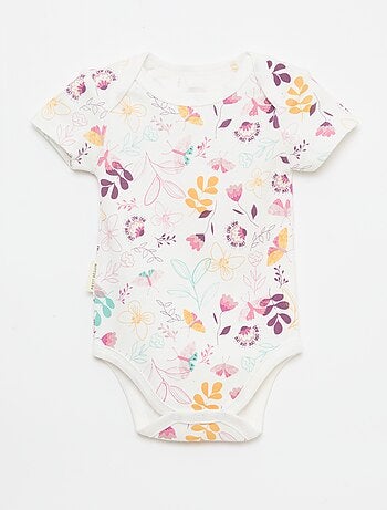 Conjunto de bodies de manga curta