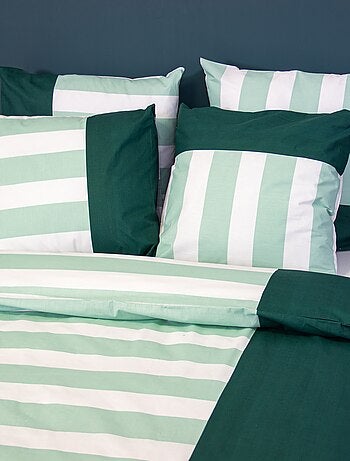 Conjunto de cama com estampado às riscas