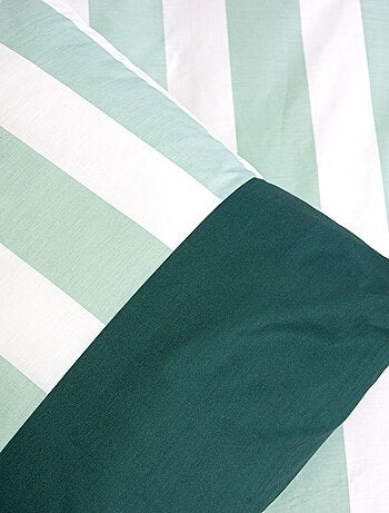 Conjunto de cama com estampado às riscas