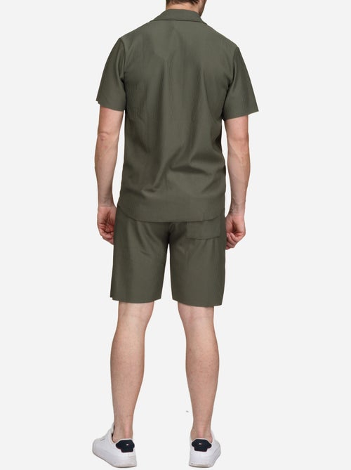 Conjunto de camisa e calções texturizados - Frilivin - Kiabi Conjunto de camisa e calções texturizados - Frilivin - Kiabi