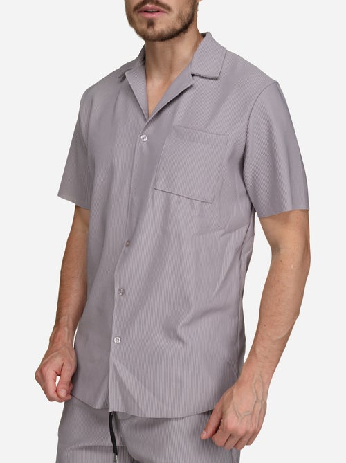 Conjunto de camisa e calções texturizados - Frilivin - Kiabi Conjunto de camisa e calções texturizados - Frilivin - Kiabi