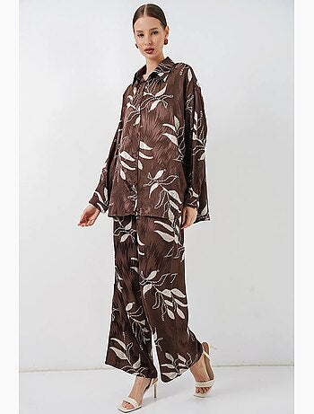 Conjunto de camisa floral em viscose e calças de perna larga bdart