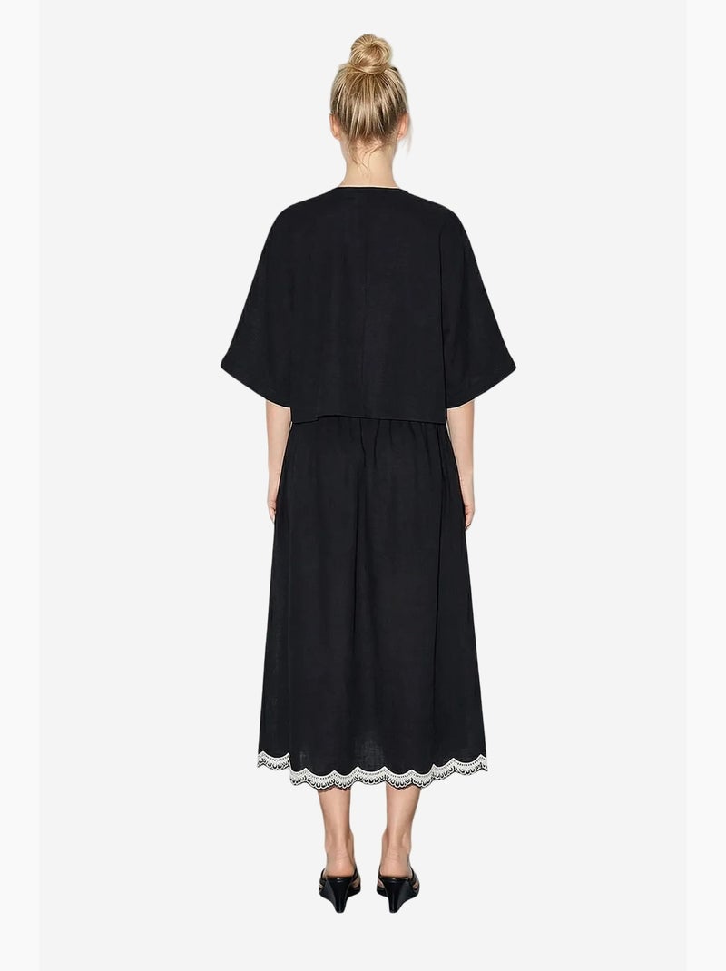 Conjunto de camisa oversized com decote em v bordada e mangas 3/4 e calças de perna larga lucci Marfim/Preto - Kiabi