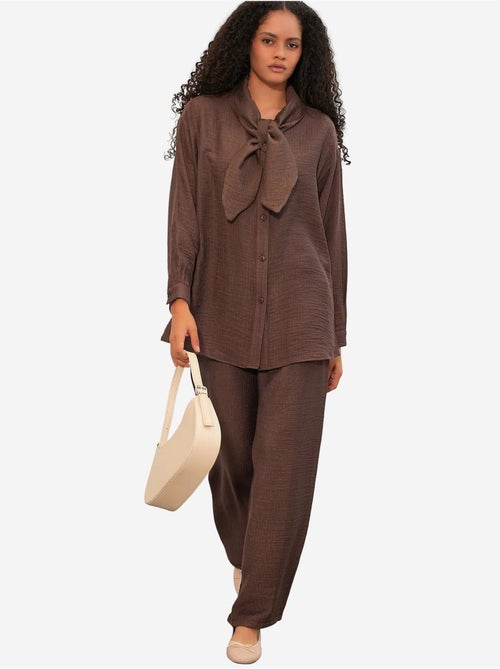 Conjunto de camisa texturizada e calças de perna larga bdart - Kiabi Conjunto de camisa texturizada e calças de perna larga bdart - Kiabi