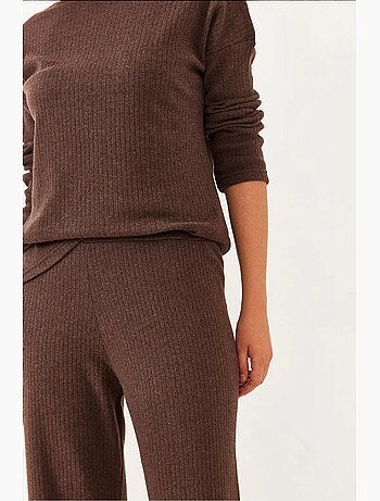Conjunto de camisola de gola redonda e calças canelado texturizado lucci