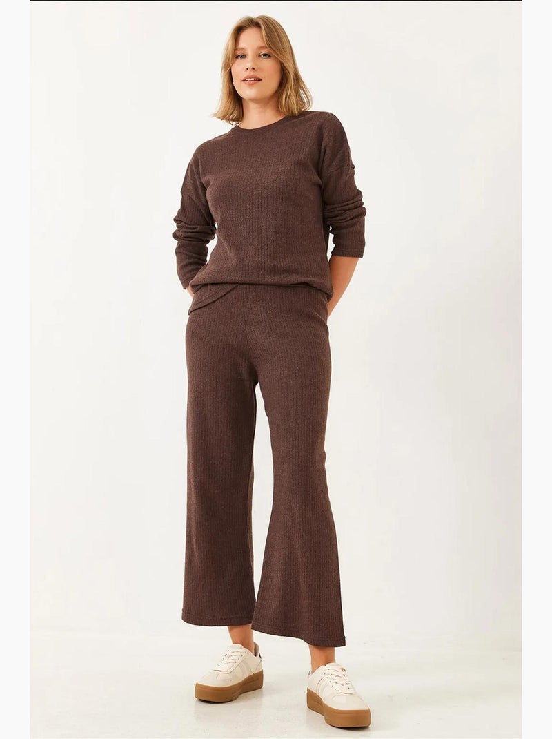 Conjunto de camisola de gola redonda e calças canelado texturizado lucci Castanho-chocolate - Kiabi