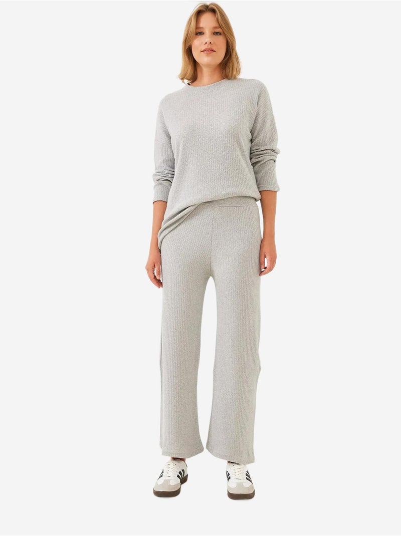 Conjunto de camisola de gola redonda e calças canelado texturizado lucci Cinza - Kiabi