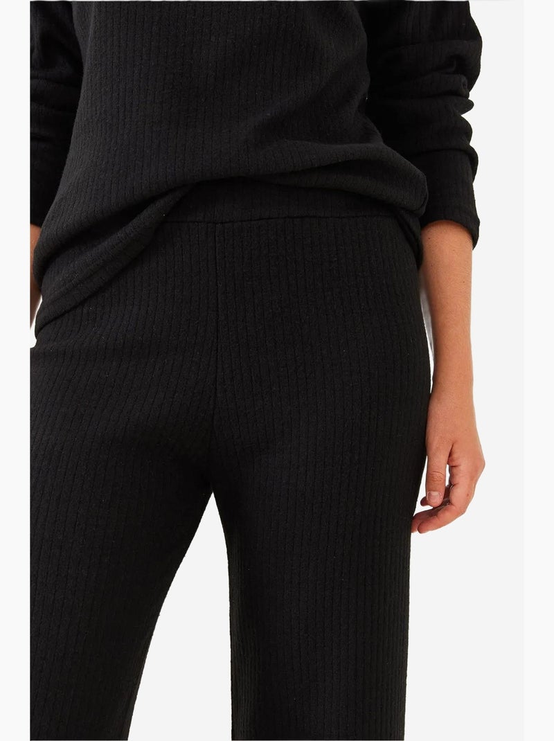 Conjunto de camisola de gola redonda e calças canelado texturizado lucci Preto - Kiabi