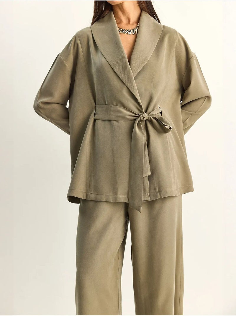 Conjunto de cintura subida com detalhe de laço e gola xaile lucci Cáqui - Kiabi
