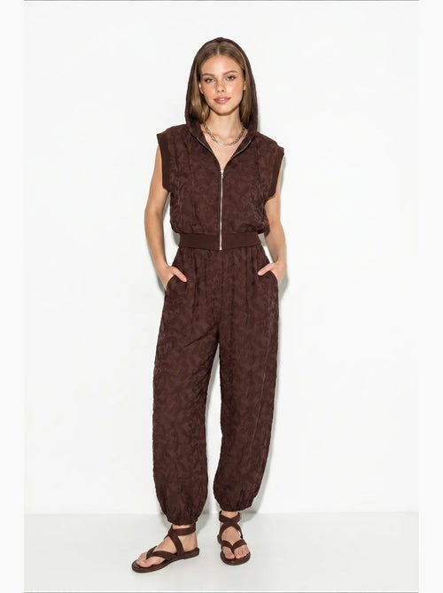 Conjunto de colete com capuz estampado e calças de perna larga lucci - Kiabi Conjunto de colete com capuz estampado e calças de perna larga lucci - Kiabi