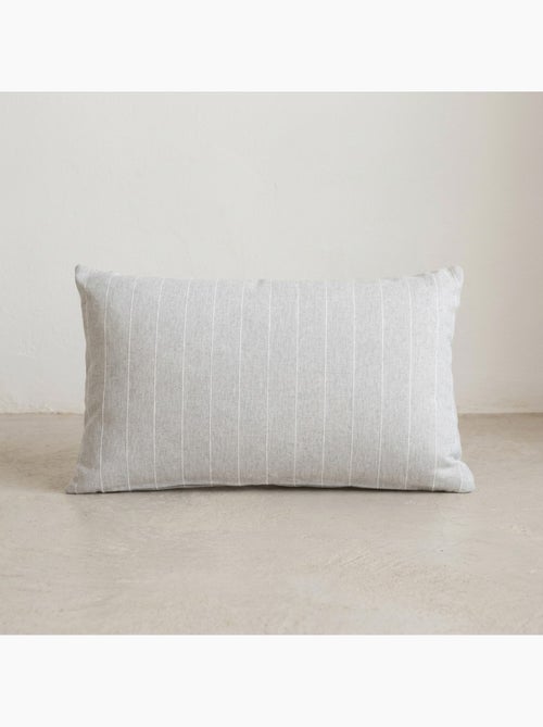 Conjunto de duas capas de almofada em algodão com fio em relevo, tecido texturizado. - Kiabi Conjunto de duas capas de almofada em algodão com fio em relevo, tecido texturizado. - Kiabi