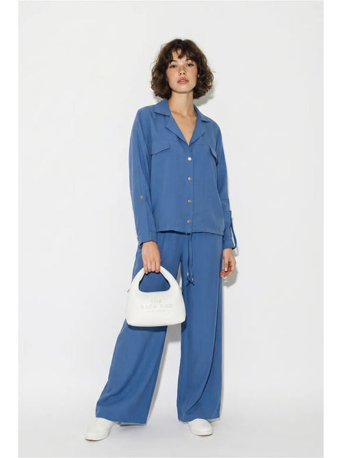 Conjunto de duas peças em crepe com blusa e calças de perna larga lucci - Kiabi Conjunto de duas peças em crepe com blusa e calças de perna larga lucci - Kiabi