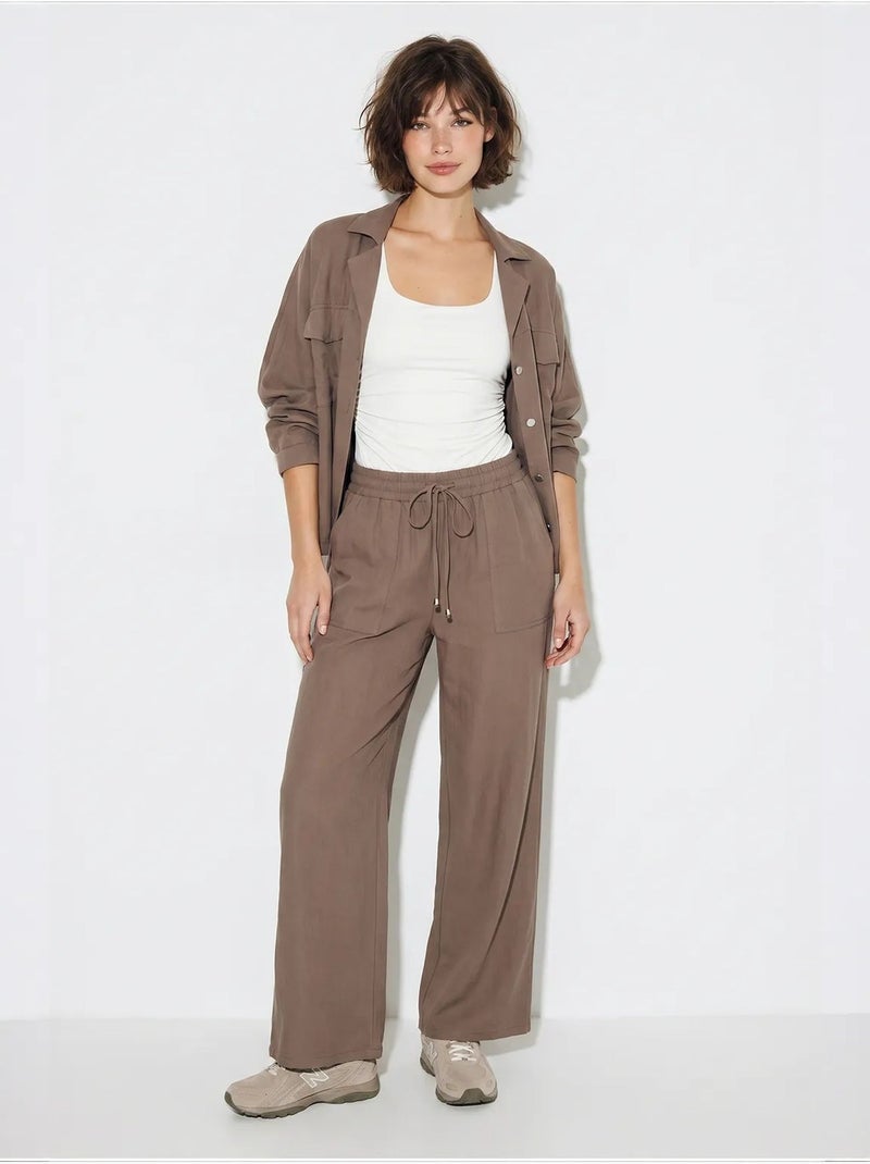 Conjunto de duas peças em crepe com blusa e calças de perna larga lucci Toupe - Kiabi