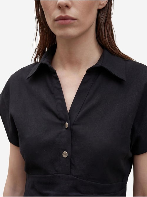 Conjunto de duas peças em linho misto com cintura subida e gola de camisa. My fashion - Kiabi Conjunto de duas peças em linho misto com cintura subida e gola de camisa. My fashion - Kiabi
