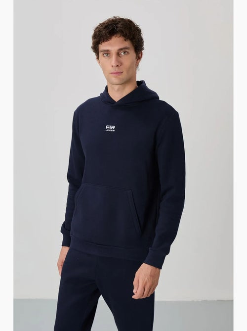 Conjunto de homem de sweatshirt com capuz e calças tommy - Kiabi Conjunto de homem de sweatshirt com capuz e calças tommy - Kiabi