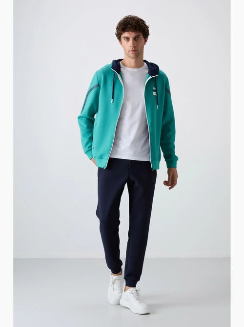 Conjunto de homem de sweatshirt com capuz e calças tommy - Kiabi Conjunto de homem de sweatshirt com capuz e calças tommy - Kiabi