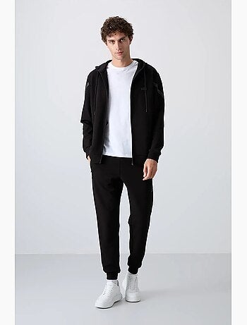 Conjunto de homem de sweatshirt com capuz e calças tommy