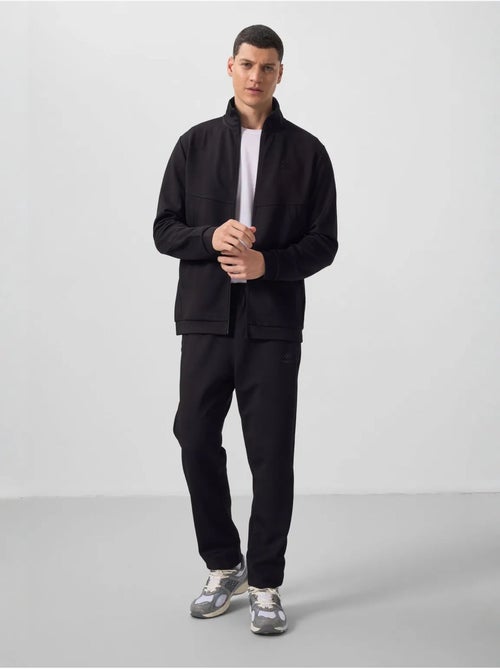Conjunto de homem de sweatshirt de manga comprida com fecho e calças tommy - Kiabi Conjunto de homem de sweatshirt de manga comprida com fecho e calças tommy - Kiabi