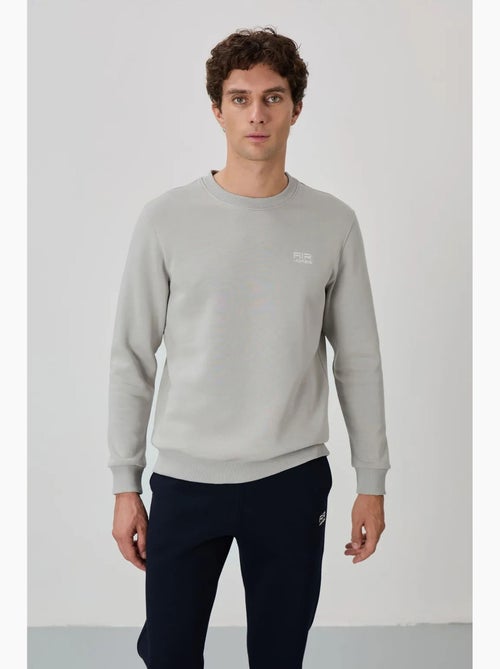 Conjunto de homem de sweatshirt e calças em felpa de algodão e poliéster tommy - Kiabi Conjunto de homem de sweatshirt e calças em felpa de algodão e poliéster tommy - Kiabi