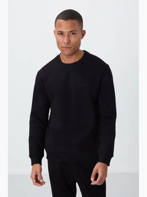 Conjunto de homem de sweatshirt e calças em felpa de algodão e poliéster tommy - Kiabi Conjunto de homem de sweatshirt e calças em felpa de algodão e poliéster tommy - Kiabi