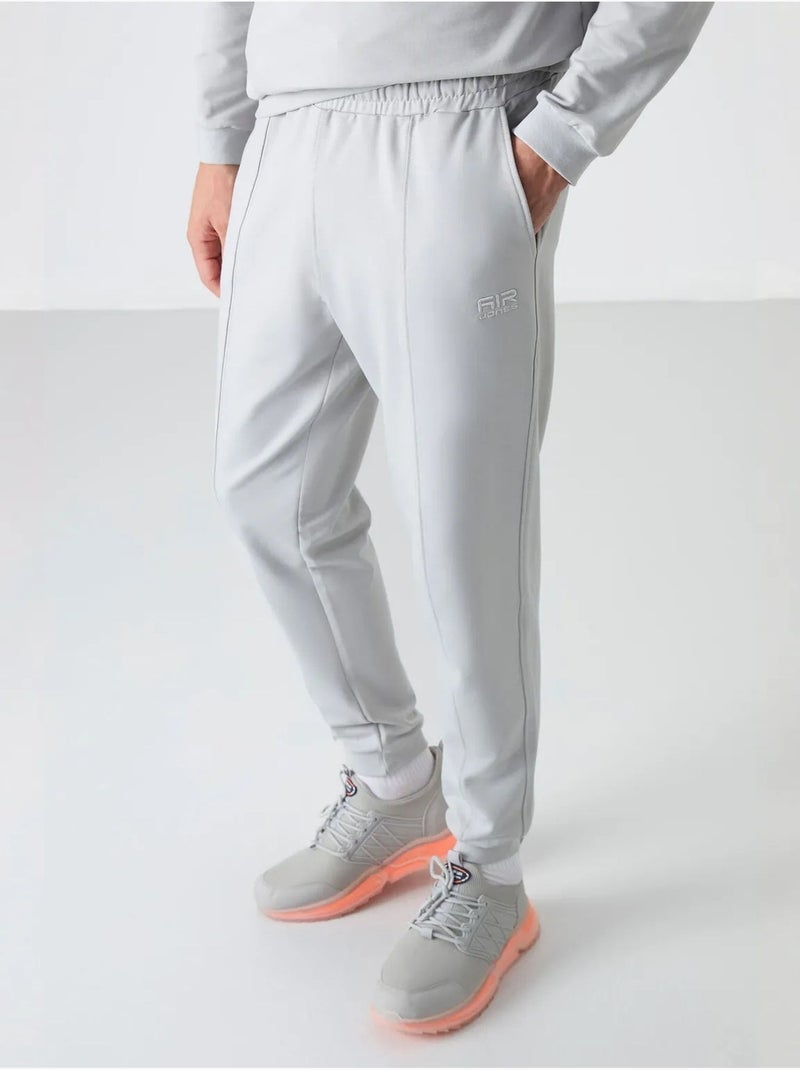 Conjunto de homem de sweatshirt em fleece e calças tommy Cinza claro - Kiabi