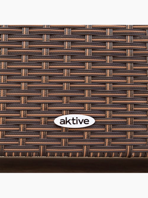 Conjunto de móveis de pátio com poltronas de vime e mesa aktive - Kiabi Conjunto de móveis de pátio com poltronas de vime e mesa aktive - Kiabi