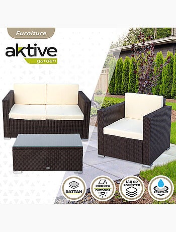 Conjunto de móveis de pátio com poltronas de vime, sofá e mesa de centro aktive