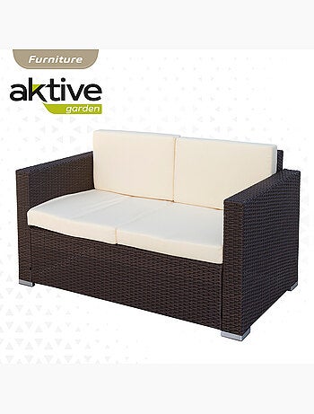 Conjunto de móveis de pátio com poltronas de vime, sofá e mesa de centro aktive