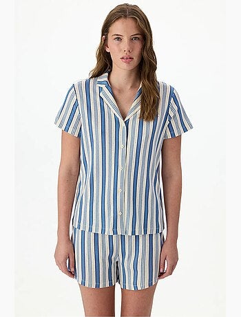Conjunto de pijama às riscas em pointelle com camisa de manga curta e calções penti