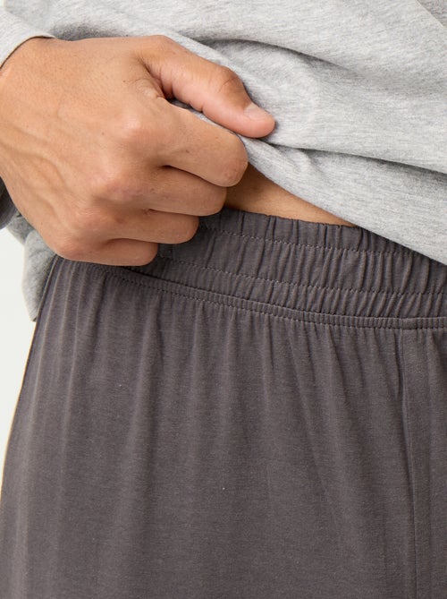 Conjunto de pijama comprido em jérsei - 2 peças - Kiabi Conjunto de pijama comprido em jérsei - 2 peças - Kiabi
