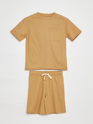 Conjunto de pijama curto em material gofrado - 2 peças