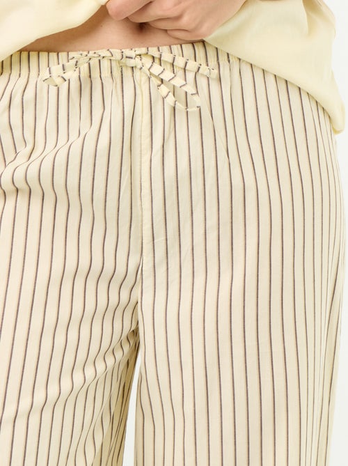Conjunto de pijama de algodão - T-shirt + calças - Kiabi Conjunto de pijama de algodão - T-shirt + calças - Kiabi