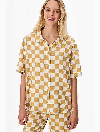 Conjunto de pijama hannah com padrão aos quadrados, camisa de manga curta e calça penti