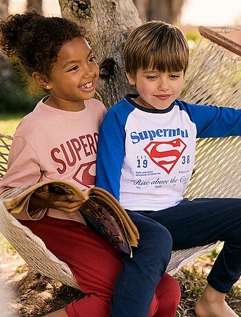 Conjunto de pijama t-shirt + calças 'Supergirl' da 'DC Comics' - 2 peças
