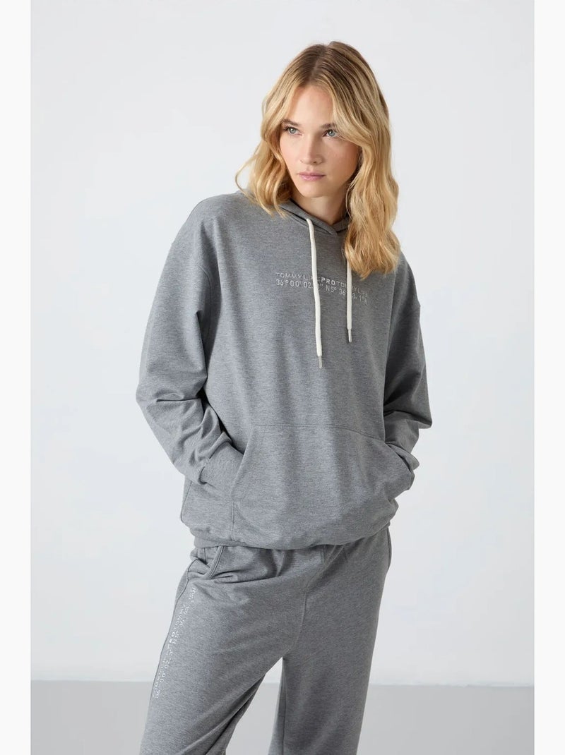 Conjunto de sweatshirt com capuz oversize e calças tommy Cinza - Kiabi