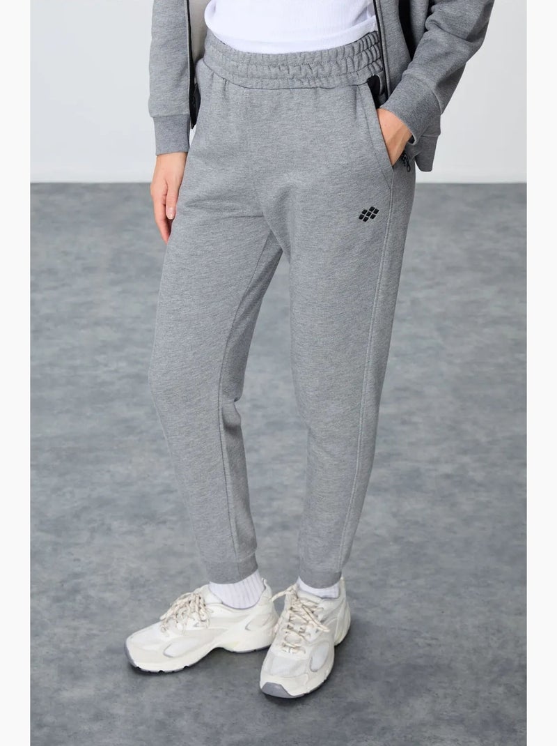 Conjunto de sweatshirt com capuz oversized com fecho de correr e calças tommy Cinza - Kiabi