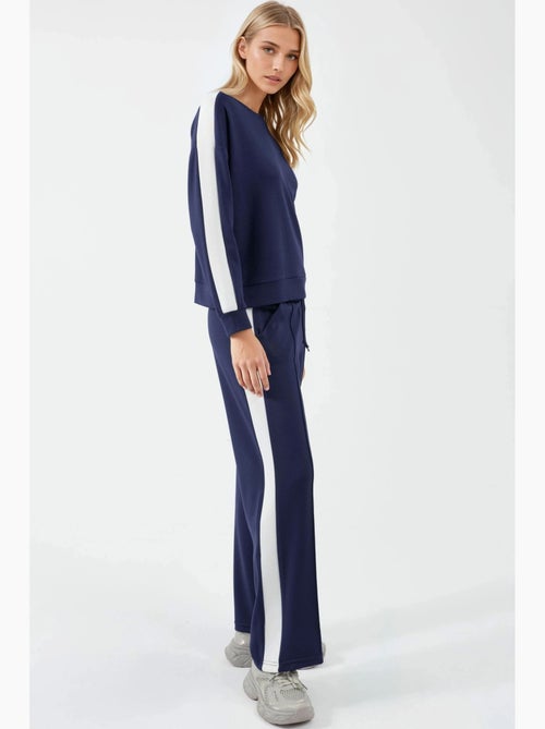 Conjunto de sweatshirt e calças regular fit modal touch hiccup - Kiabi Conjunto de sweatshirt e calças regular fit modal touch hiccup - Kiabi