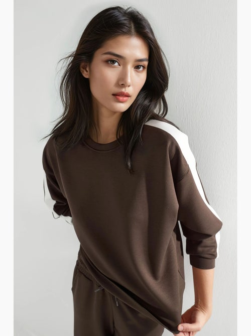 Conjunto de sweatshirt e calças regular fit modal touch hiccup - Kiabi Conjunto de sweatshirt e calças regular fit modal touch hiccup - Kiabi
