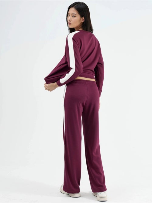 Conjunto de sweatshirt e calças regular fit modal touch hiccup - Kiabi Conjunto de sweatshirt e calças regular fit modal touch hiccup - Kiabi
